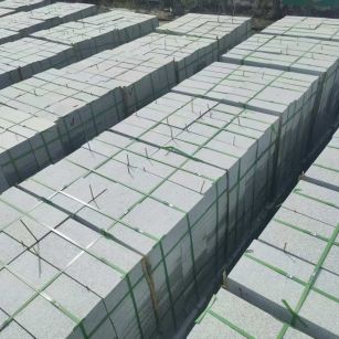 咸阳 芝麻白1.8公分火烧300*600地铺，清仓大甩卖