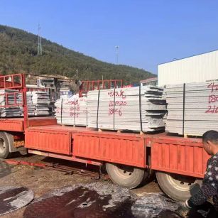 咸阳 芝麻灰花岗岩光面毛板出货日常