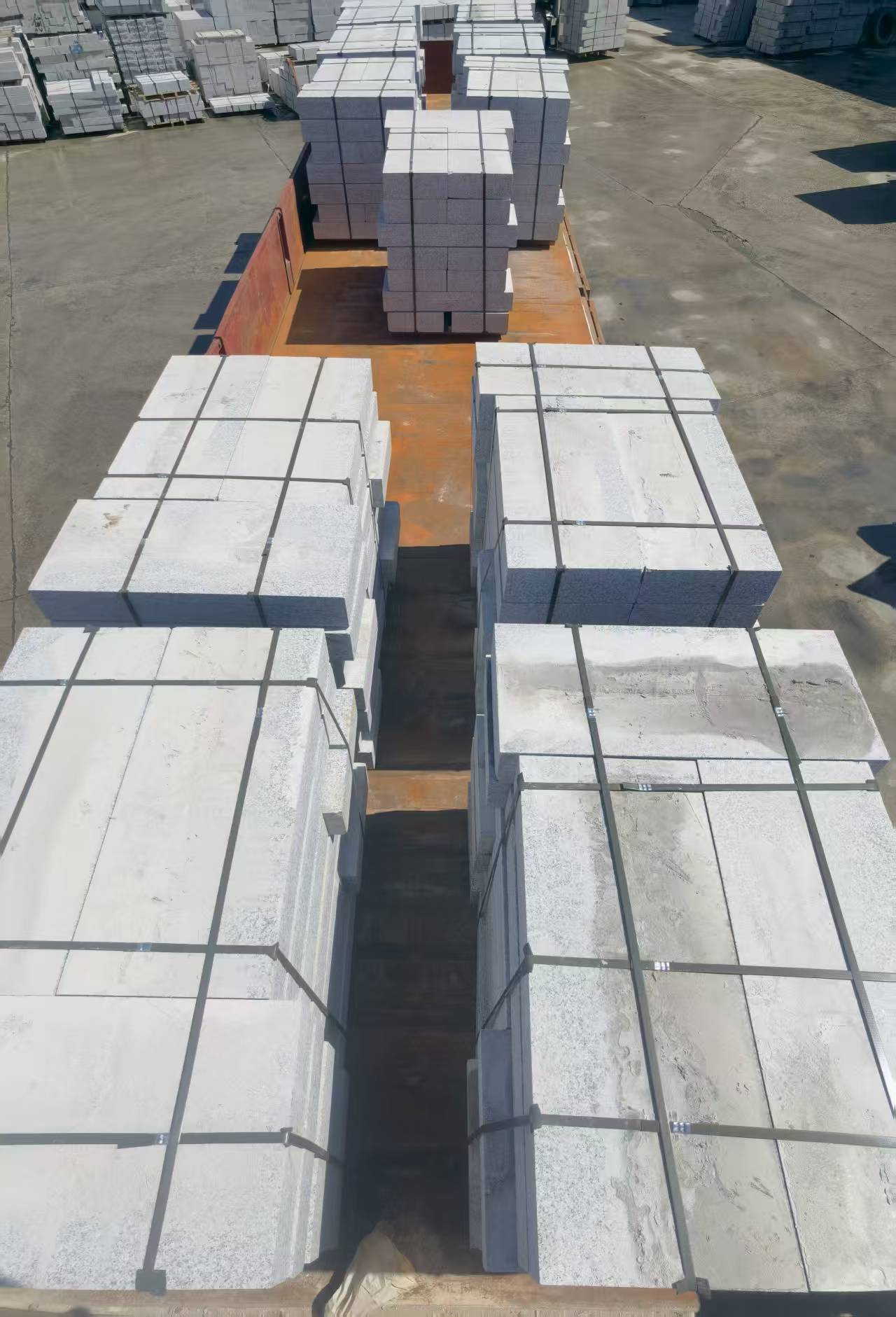 咸阳 路沿石装车出货